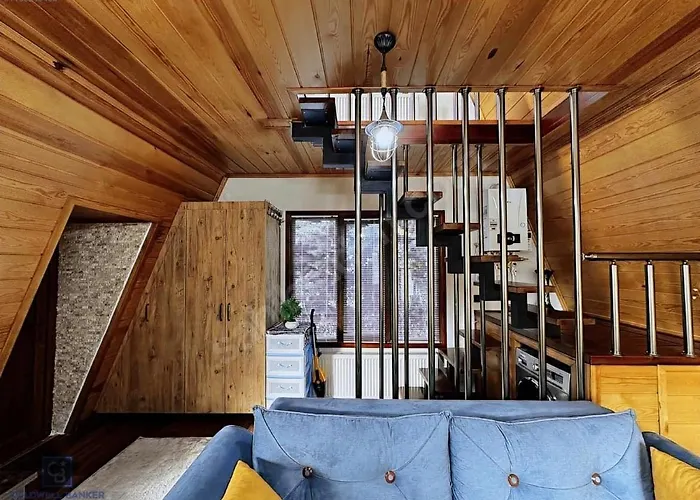 Terrace אכסניה Tayakadin