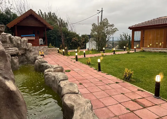 אכסניה Terrace Tayakadin