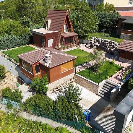 Terrace Lodge *