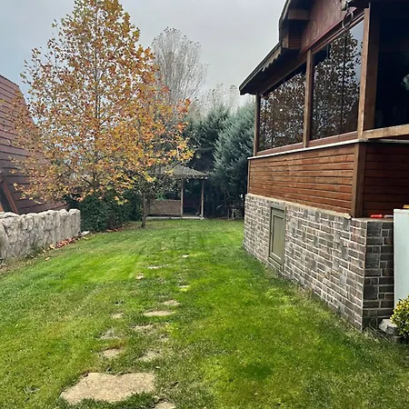 Terrace Tayakadin
